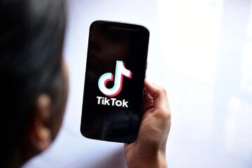 تیکتاک نرفته برگشت/ ادامه فعالیت پلتفرم چینی در آمریکا با فرمان ترامپ تیکتاک نرفته برگشت/ ادامه فعالیت پلتفرم چینی در آمریکا با فرمان ترامپ