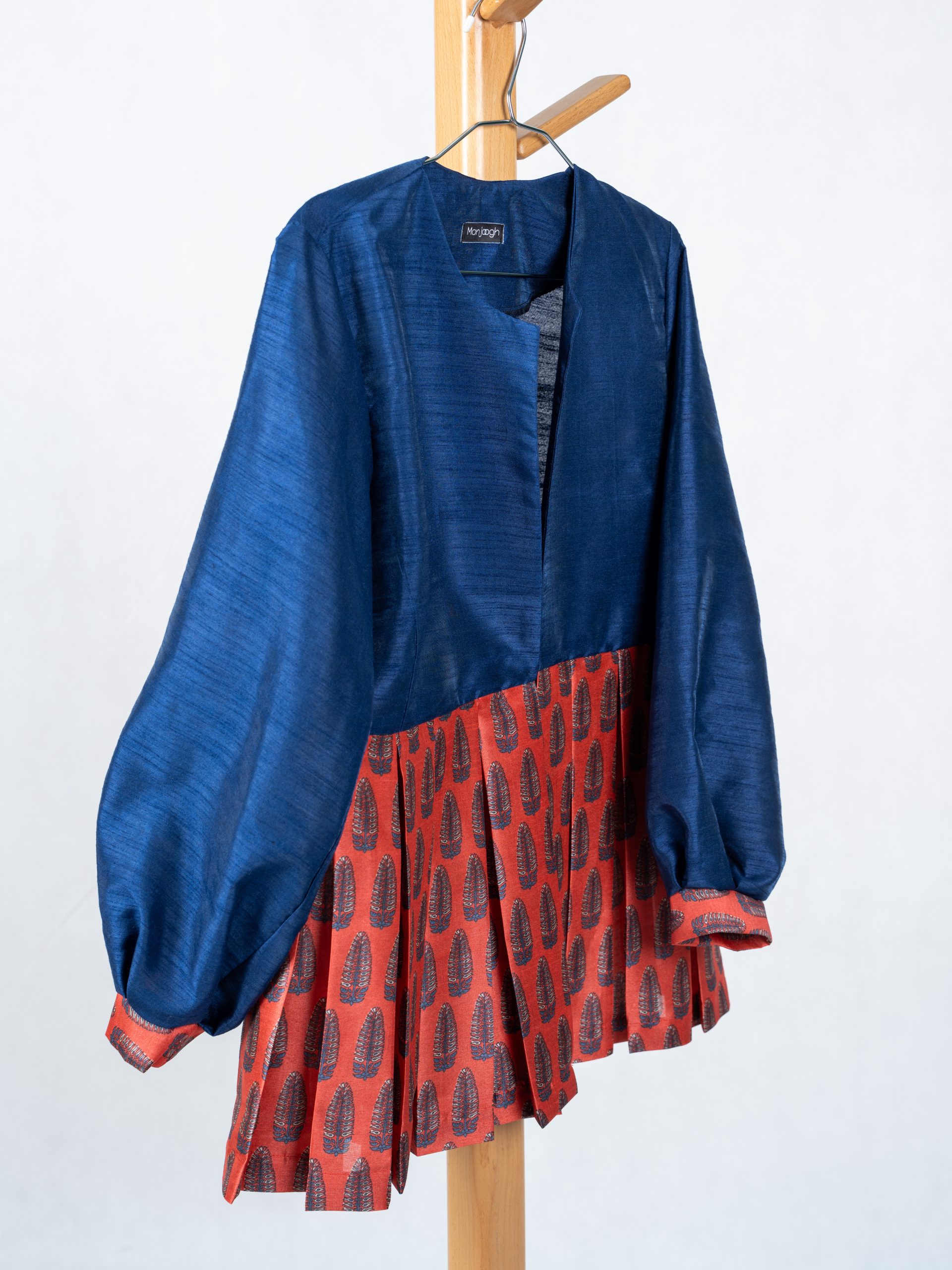 پیراهن فروشگاه منجوق