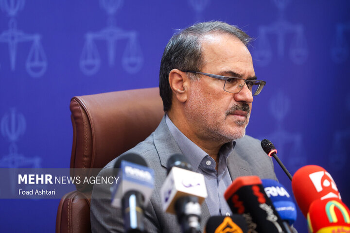 خدائیان: ترک‌فعل در اجرای قانون جوانی جمعیت «جرم» است