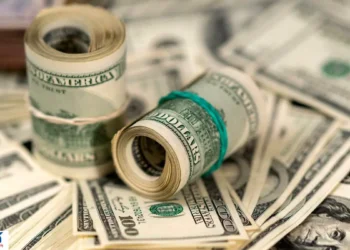 قیمت دلار با سیگنال صعودی پیش بینی شد (۸ آذر)