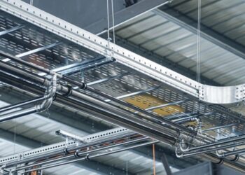 راهحلهای حرفهای مدیریت کابل با سینی کابل؛ افزایش ایمنی و نظم در پروژههای صنعتی سینی کابل سمنان