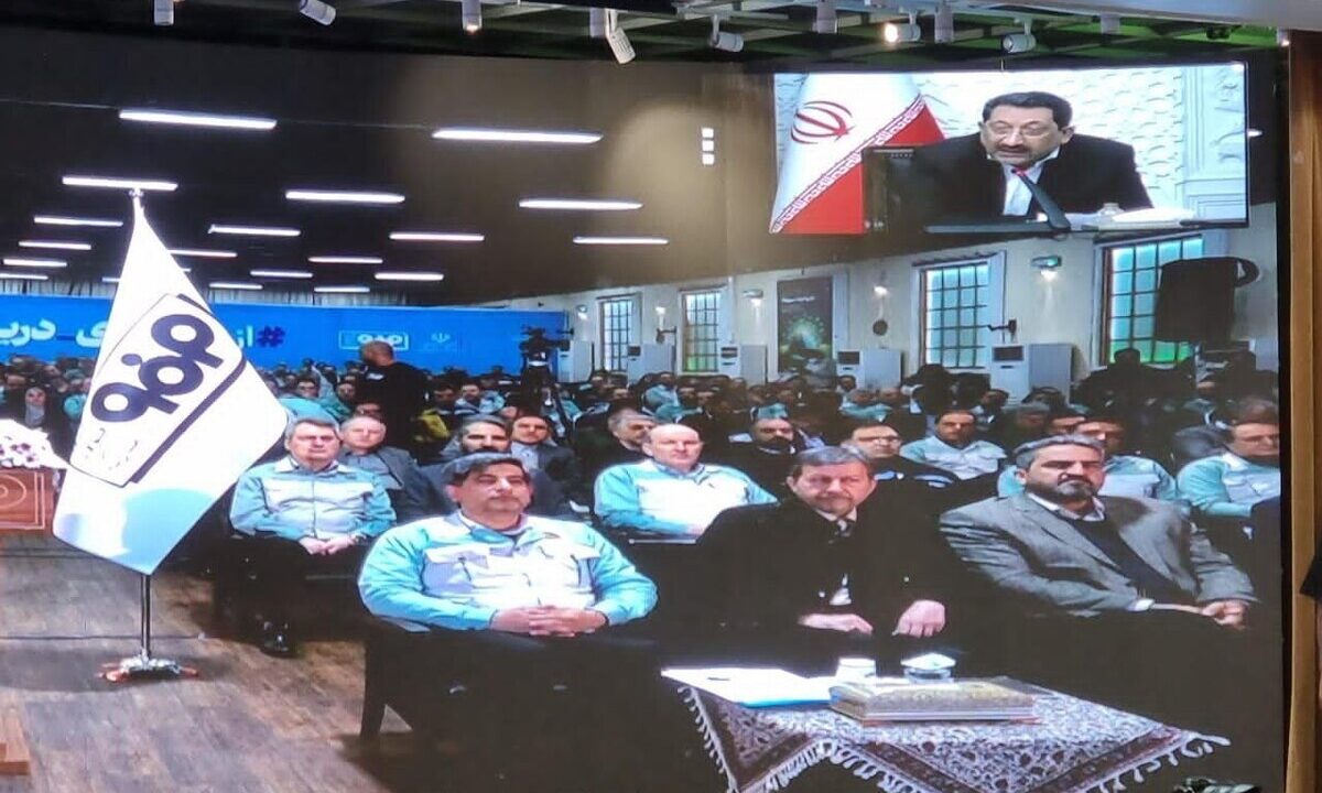 آب پایدار فلات مرکزی تضمین میشود/ فولاد مبارکه مصرف آب زایندهرود را به صفر میرساند آب پایدار فلات مرکزی تضمین میشود/ فولاد مبارکه مصرف آب زایندهرود را به صفر میرساند