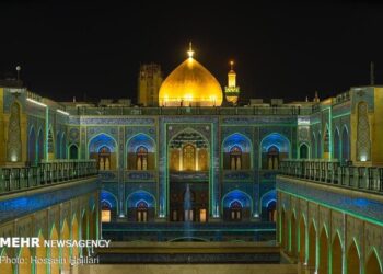 آجر به آجر عشق؛ راز هنر ایرانی‌ها در جوار حرم مطهر امام علی (ع)