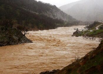 احتمال بارش‌های سنگین و سیلاب در نیمه‌غربی کشور طی هفته آینده