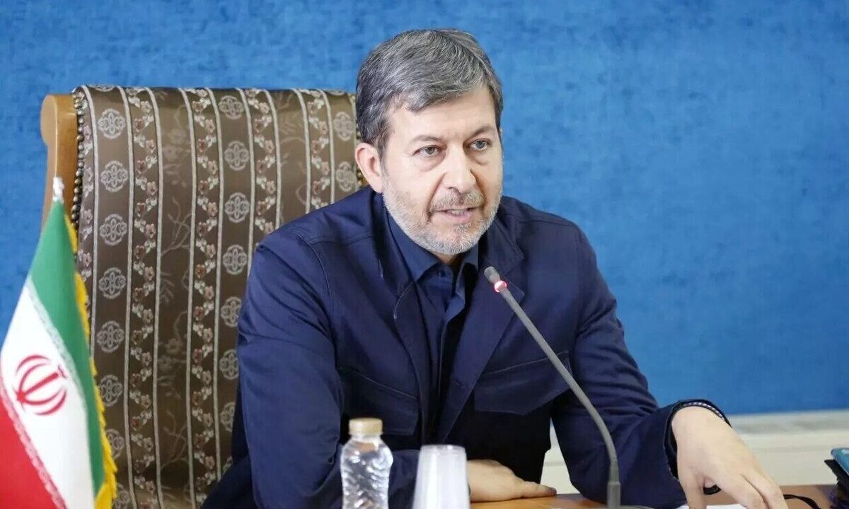 استاندار اصفهان: آب پایدار صنایع از دریا تأمین میشود، منابع زیرزمینی نفس میکشند استاندار اصفهان: آب پایدار صنایع از دریا تأمین میشود، منابع زیرزمینی نفس میکشند