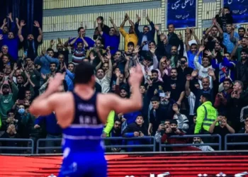 اعتراض کمیل قاسمی به تصمیمات داوری /فینال لیگ کشتی جنجالی شد اعتراض کمیل قاسمی به تصمیمات داوری /فینال لیگ کشتی جنجالی شد