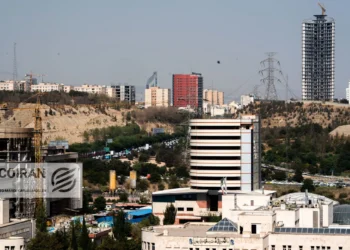 الان خانه بخریم یا نخریم؟/پیش‌بینی مشاوران املاک از وضعیت بازار مسکن تا پایان سال