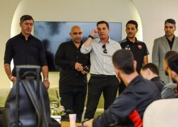 اوسمار ۴ بازیکن می‌خواهد، پول نیست!