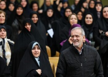 بزرگداشت مقام زن با حضور رئیس جمهور برگزار شد