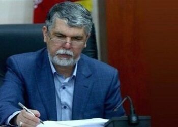 ترویج نهج‌البلاغه اقدامی تمدن ساز برای جامعه نیازمند اخلاق علوی است