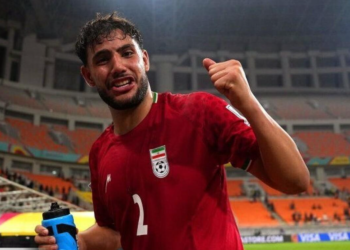 تصمیم بزرگ یک مدافع جوان/ اروپا یا پیراهن پرسپولیس؟