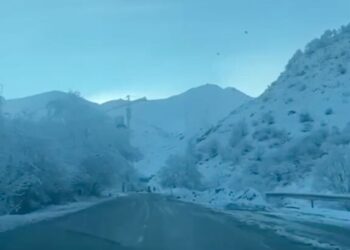 جاده کندوان سفیدپوش شده است جاده کندوان سفیدپوش شده است