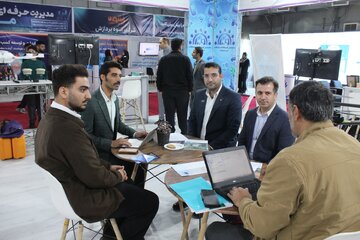 در حاشیه الکامپ خوزستان : هوشمندسازی ناوگان شهری اهواز بر مدار دانش بومی؛ از چالش نقدینگی تا خلاقیت مهندسان ۲۵ ساله در حاشیه الکامپ خوزستان : هوشمندسازی ناوگان شهری اهواز بر مدار دانش بومی؛ از چالش نقدینگی تا خلاقیت مهندسان ۲۵ ساله