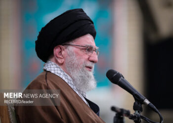 شاخصه‌های قدرت شناختی در اندیشه مقام معظم رهبری بررسی می شود