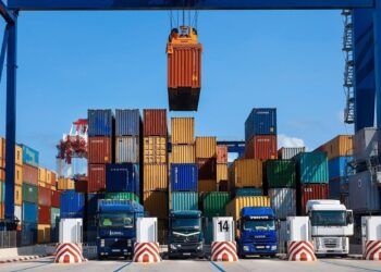 فرود عسگری: اخذ عوارض پیش از کنترل گمرکی تخلف است