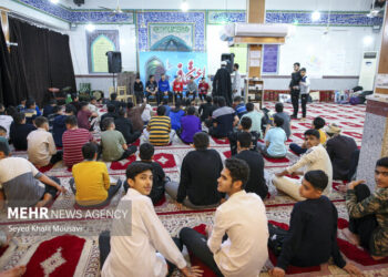 مشارکت بیش از ۳۰ هزار نفر در اعتکاف هیئت رزمندگان اسلام در سراسر کشور