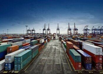 نرخ‌های تازه در گمرک اعلام شد/هزینه توزین و پلمب هوشمند بالا رفت