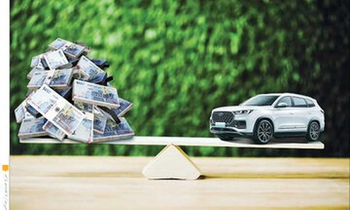 وزیر صمت به افزایش قیمت خودروهای مونتاژی ورود کرد وزیر صمت به افزایش قیمت خودروهای مونتاژی ورود کرد