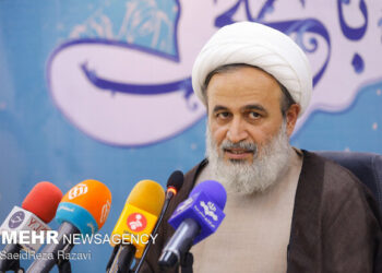 پژوهش لازمه نقد در مداحی است؛ نمونه حکمرانی مردم پایه در هیئت‌ها