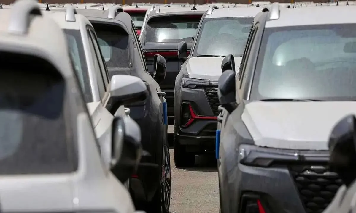 آخرین فرصت امروز: سامانه عرضه خودروهای وارداتی تا پایان امروز فعال است