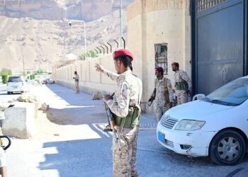 برکناری فرماندهان نظامی از سوی استاندار حضرموت یمن