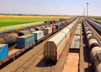 تفاهم‌نامه توسعه حمل‌ونقل ریلی میان راه‌آهن و شرکت میدکو امضا شد