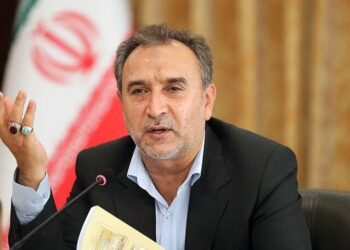 دهقان: فساد به همان اندازه آمریکا برای کشور خطرناک است
