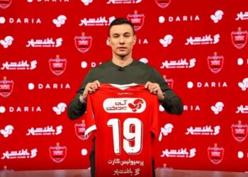 ربودن بازیکن خارجی توسط پرسپولیس / گزینه استقلال حالا پیراهن قرمز پوشید