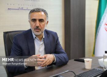 سراج: انتخابات تناسبی، نمایندگان را پاسخگو نگه می‌دارد