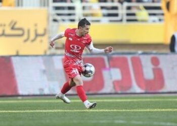 فرشاد احمدزاده رسماً خداحافظی کرد / فشار در پرسپولیس بالا بود