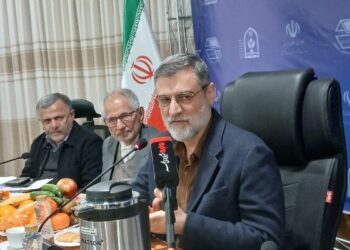 قاضی‌زاده هاشمی: شهرداری تهران جای آزمون‌وخطای چندلیستی نیست