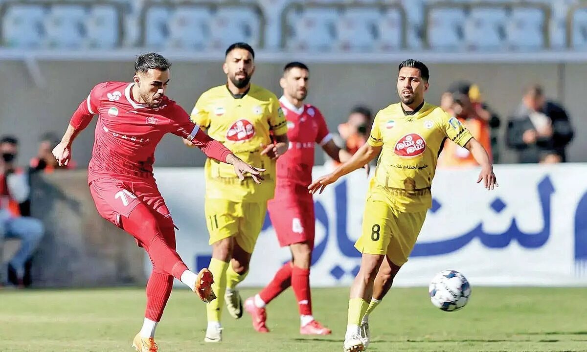 پرسپولیس در مسیر صدر / رقابت با تراکتور و استقلال ادامه دارد