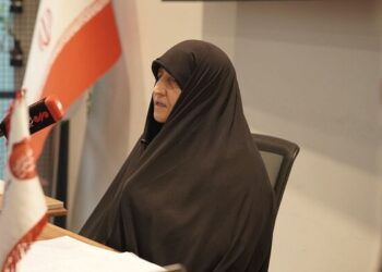 چرا زن مسلمان به الگوی سوم نیاز دارد؟ بررسی تعارض الگوهای سنتی و مدرن