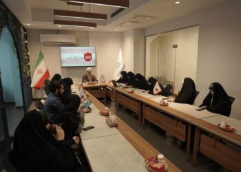 چرا ساختارهای اداری مانع تحقق الگوی سوم زن هستند؟