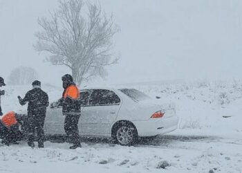 بارش و برف و باران در این ۳ استان کشور| کدام جاده ها مسدود شد؟