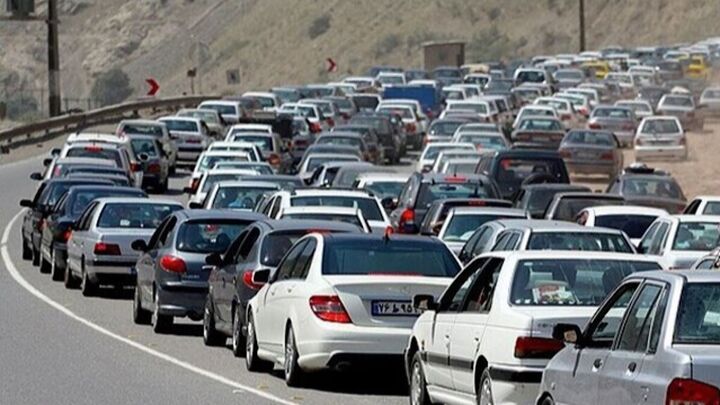 ترافیک نیمه‌سنگین در جاده‌های شمالی و مسدودیت‌های برخی از جاده‌ها