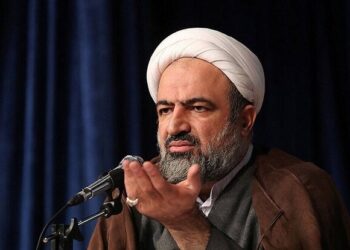 رسایی: سفرای کشورهای اروپایی را اخراج کنیم