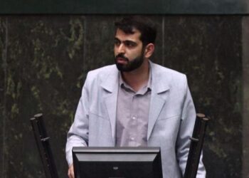 صبر ما راهبردی است؛ دستان ما روی ماشه است