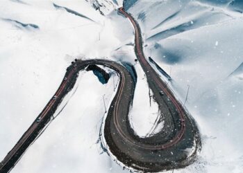 وضعیت جاده‌ها | هشدار پلیس درباره بارش در ۱۴ استان و انسداد محور کرج ــ چالوس
