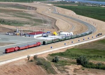 چرا دولت ایران فاینانس روسیه برای راه‌آهن رشت–آستارا را اجرا نمی‌کند؟