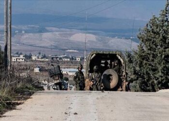 یورش نیروهای صهیونیست به منطقهای در القنیطره سوریه یورش نیروهای صهیونیست به منطقهای در القنیطره سوریه