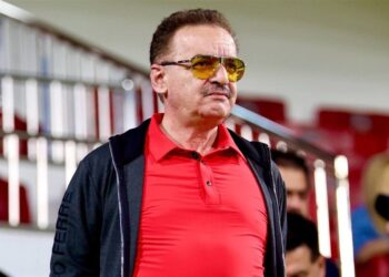 درخواست مالک تراکتور از رئیس فیفا / زنوزی به رئال و بارسا نامه نوشت درخواست مالک تراکتور از رئیس فیفا / زنوزی به رئال و بارسا نامه نوشت