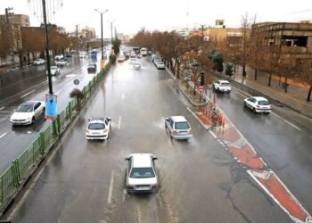 وضعیت جاده‌های کشور امروز / ۱۲ استان درگیر بارش برف و باران شدند