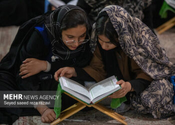 آغاز طرح ملی «یک صفحه، یک آیه»، دعوت به یک قرار جمعی و قرآنی