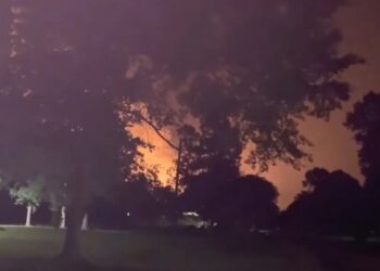 انفجار تأسیسات نفتی تگزاس؛ ساکنان منطقه تخلیه شدند