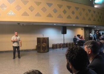 «ایران.تئاتر.تئاتر شهر» برگزار شد؛ سوگ کودکان میناب به تئاتر شهر رسید