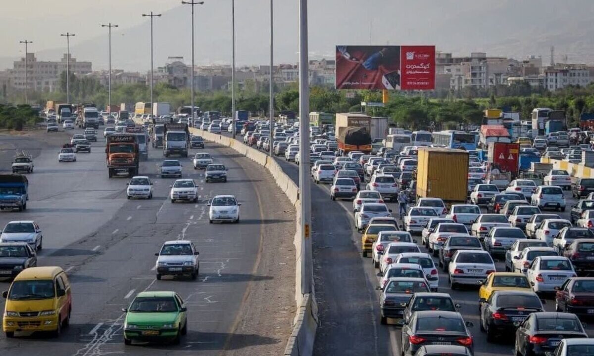 ترافیک سنگین در آزادراه قزوین–کرج–تهران/چند محور مهم مسدود شد