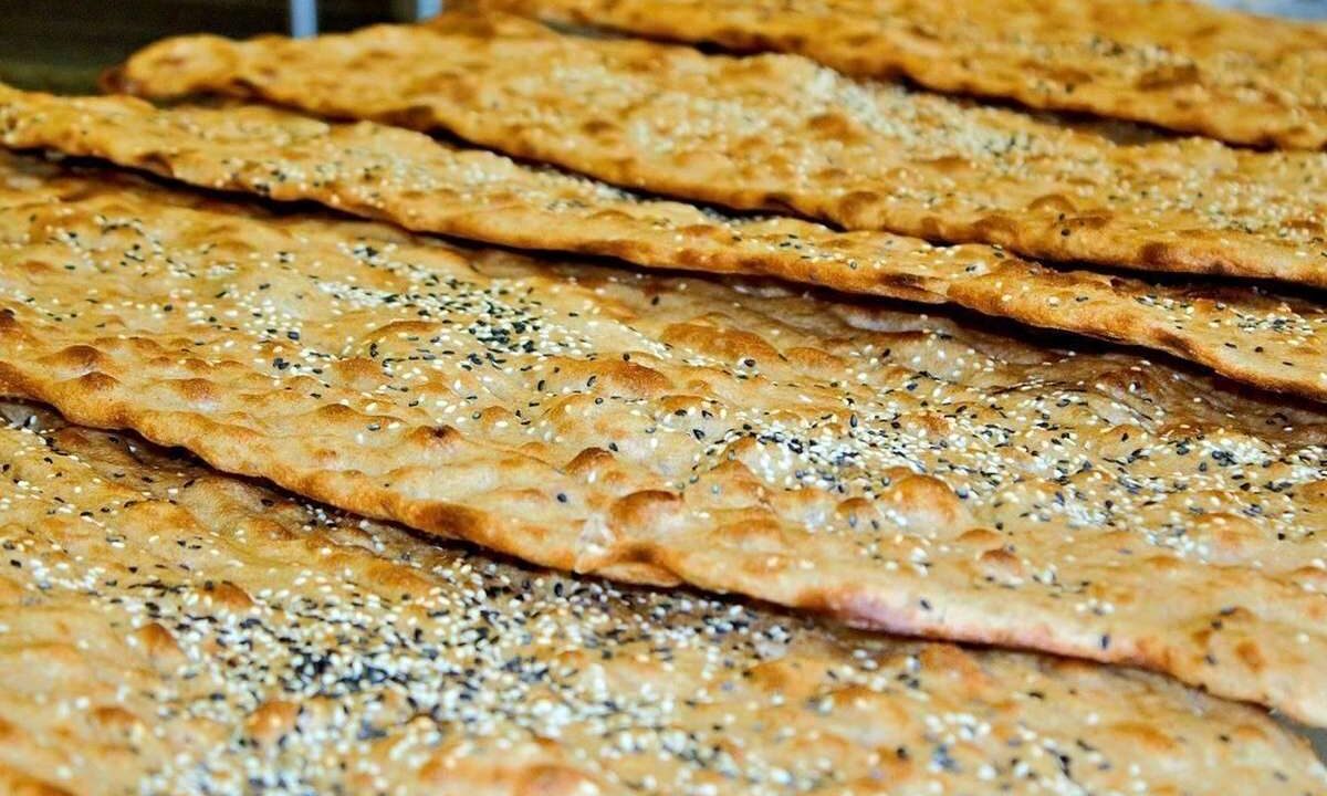 تعیین تکلیف قیمت نان‌های سنتی تا پایان خرداد/ آیا سنگک و بربری به نرخ مصوب بازمی‌گردند؟