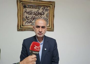 توصیه نماینده مجلس در خصوص بازگشایی بازار سهام