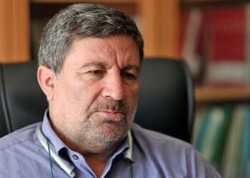 حضرتی: دولت آرامش و معیشت مردم را اولویت خود می‌داند